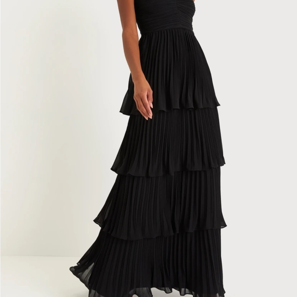 Lulu's Black Strapless Tiered Dress